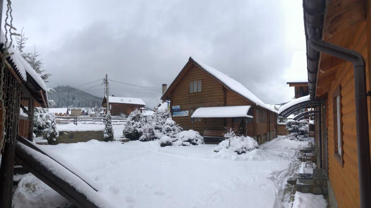 Guest House Kaspiy Bukovel Extérieur photo