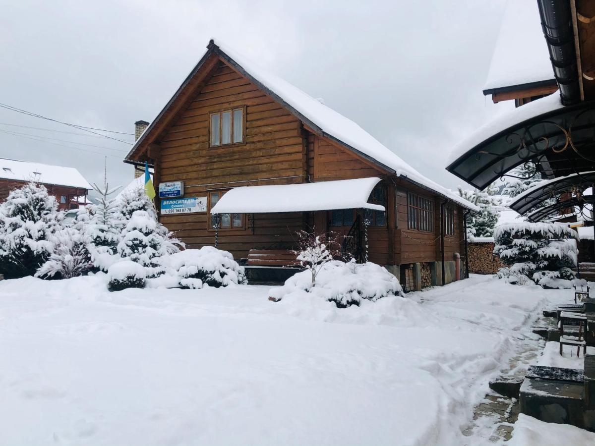 Guest House Kaspiy Bukovel Extérieur photo